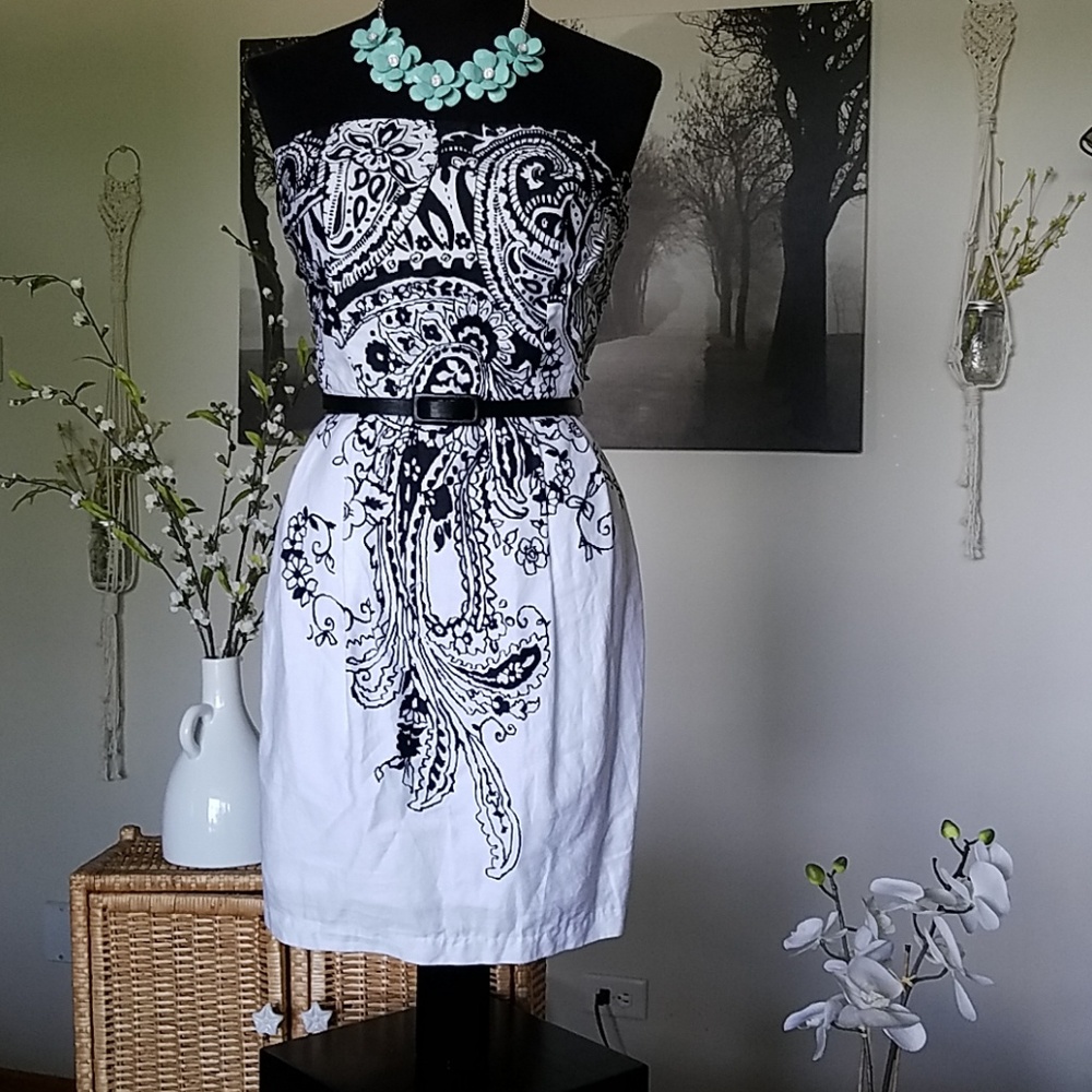 BCX black and white strapless dress